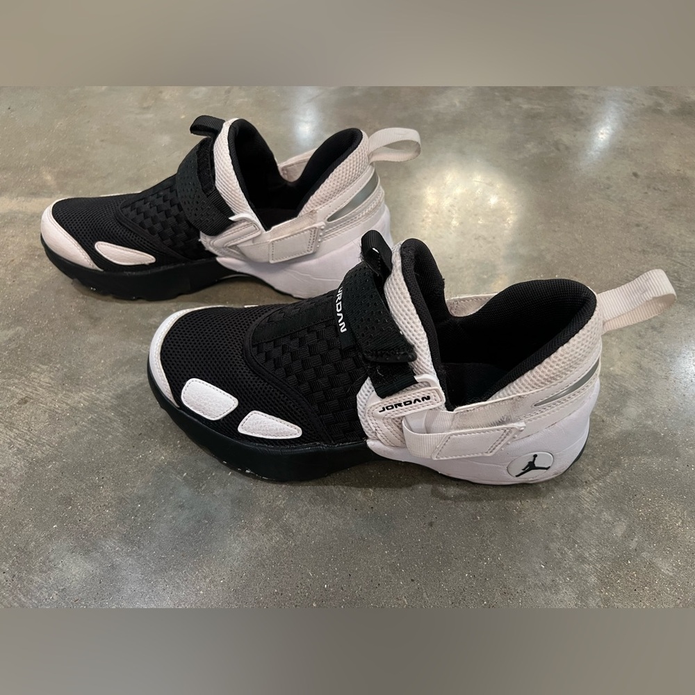 Authentic Jordan trunners